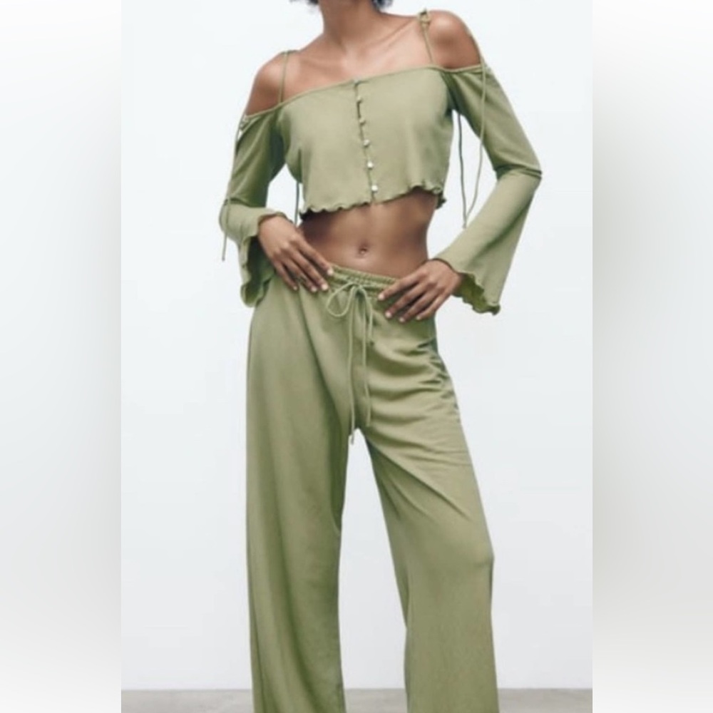 Green Off the shoulder Set - ZARA